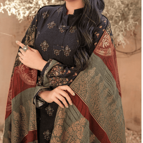 SAFAK Shawl – Digital Print Collection by Tawakkal (Unstitched) - Libaas Fabrics